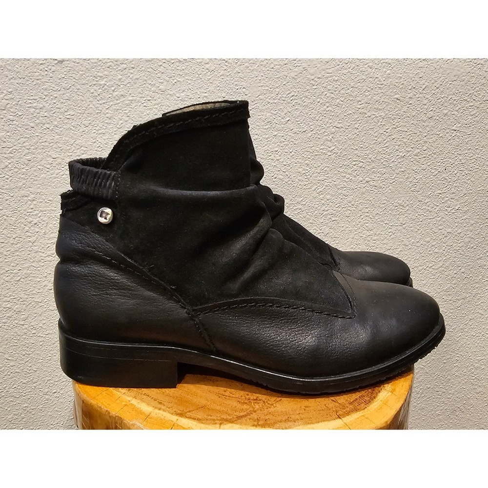 Dkode Black Leather Suede Slouchy Ankle Boots Made in Portugal Size 38‎
